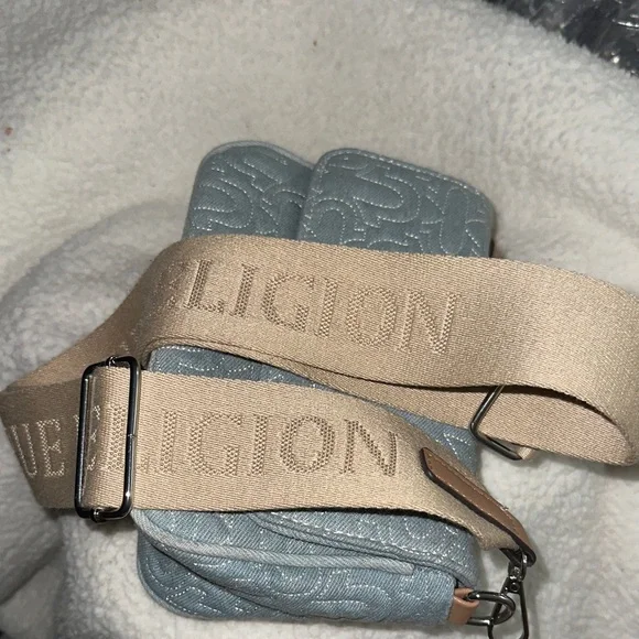 True Religion Light Blue Quilted Crossbody with Beige Logo Strap - Picture 7 of 8